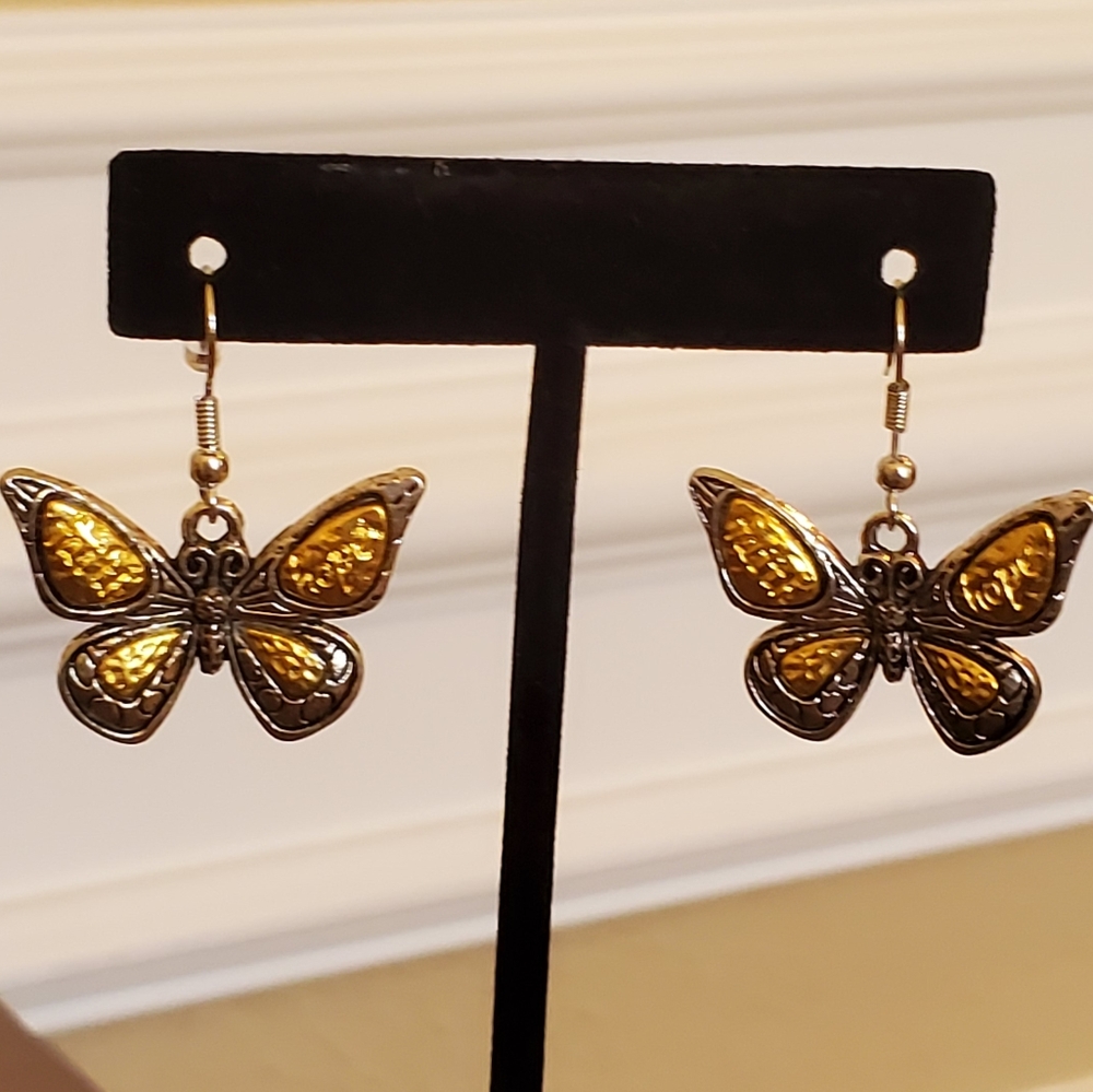 New Butterfly Golden Earrings